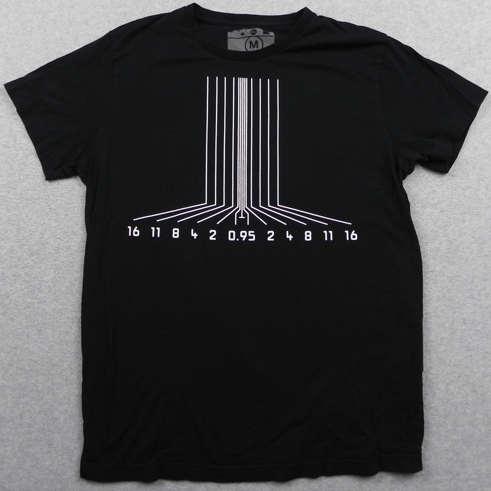 Leica T-Shirt Mens Medium Regular Fit Aperture Scale Black Graphic Tee Cotton
